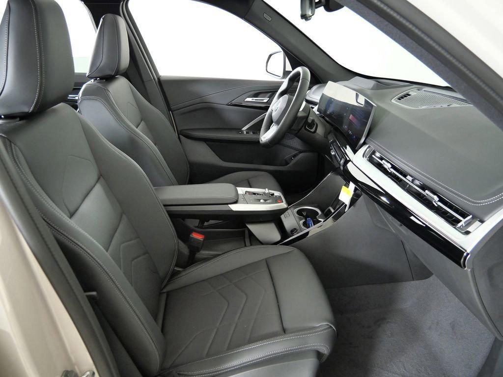Used 2026 Dune Grey Metallic BMW xDrive28i image 21
