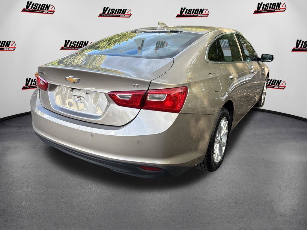 Used 2024 Gray Chevrolet LT image 5