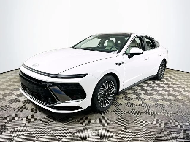 New 2026 White Hyundai SEL image 7