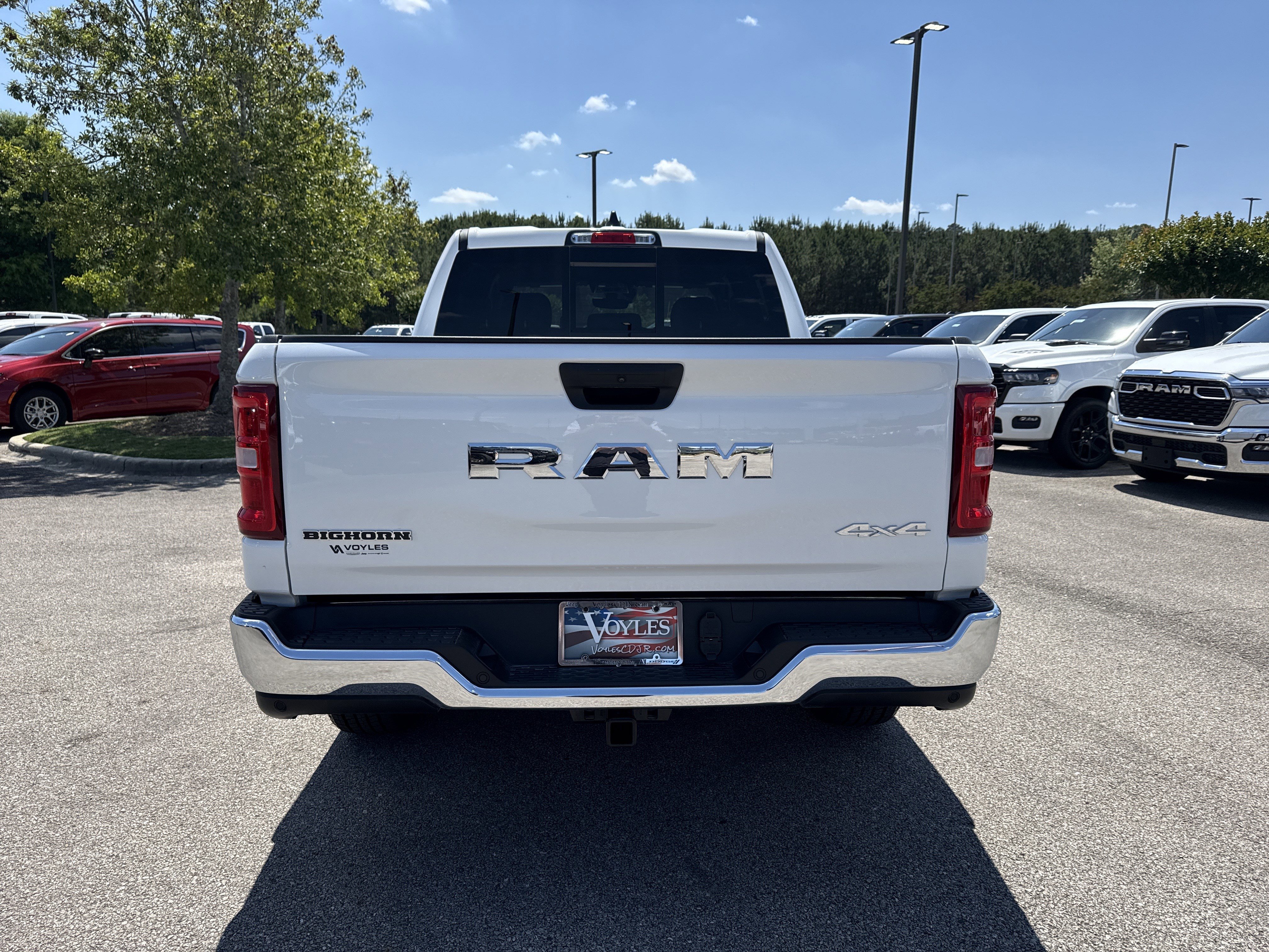 New 2026 Bright White Clear-Coat Exterior Paint RAM Big Horn/Lone Star image 6