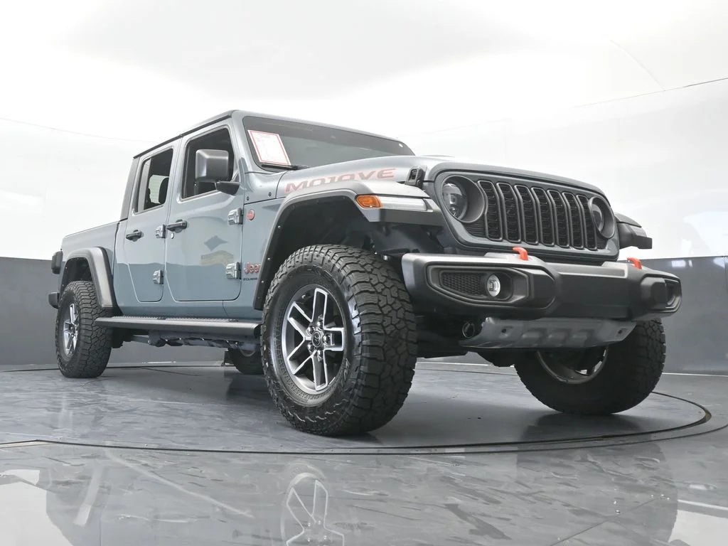 Used 2024 Anvil Clear Coat Jeep Mojave image 64