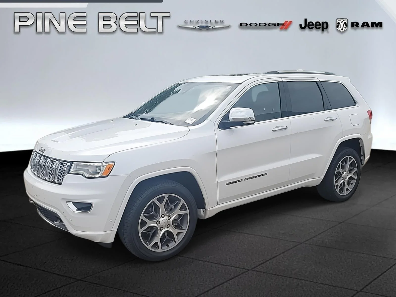 2021 Jeep Grand Cherokee Overland's photo