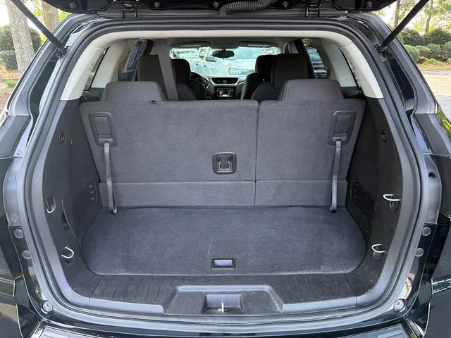 Used 2017 MOSAIC BLACK METALLIC Chevrolet LT image 18