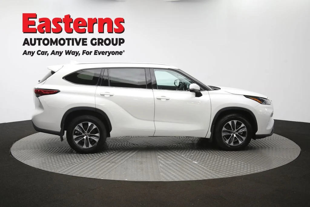 Used 2021 White Toyota XLE image 46