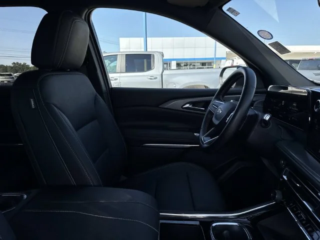 Used 2026 White Chevrolet LT image 25