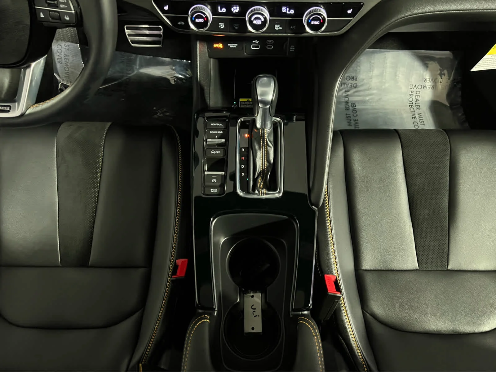 Used 2026 Platinum White Pearl Acura w/A-Spec Technology Package image 13