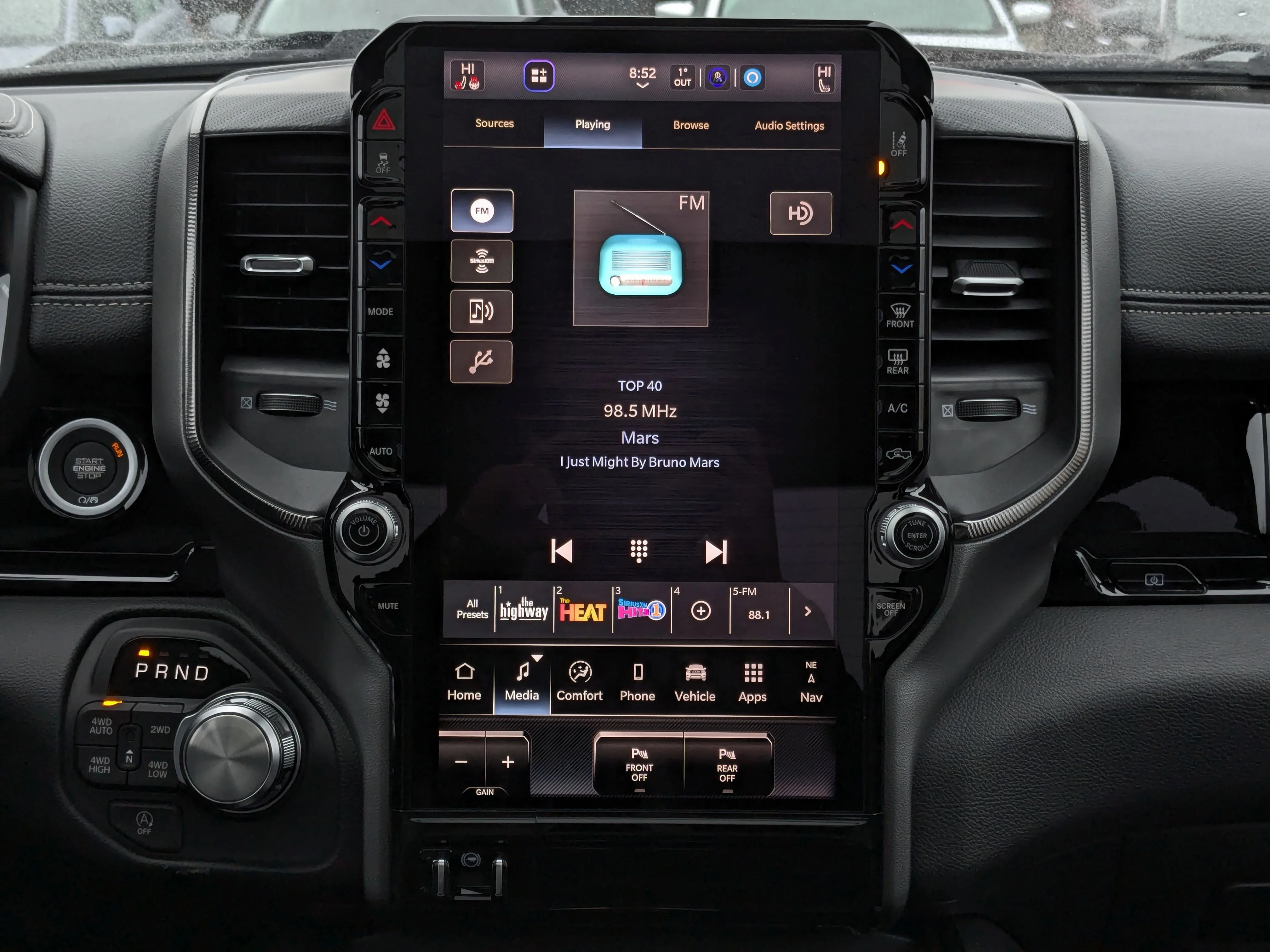 New 2026 Black RAM Sport - - Level 1 Equip Grp - Dual?Pane Panoramic Sunroof - Leather?Faced Bucket Seats - 5.7L image 22