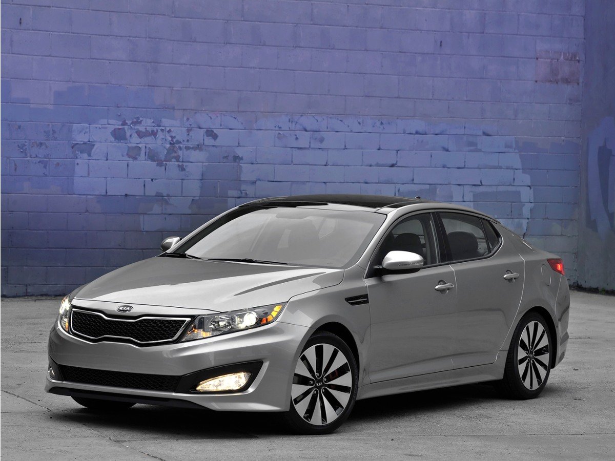 2011 Kia Optima LX's photo