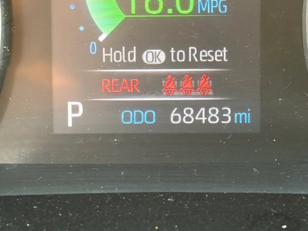 Used 2019 Lunar Toyota XLE Premium image 28