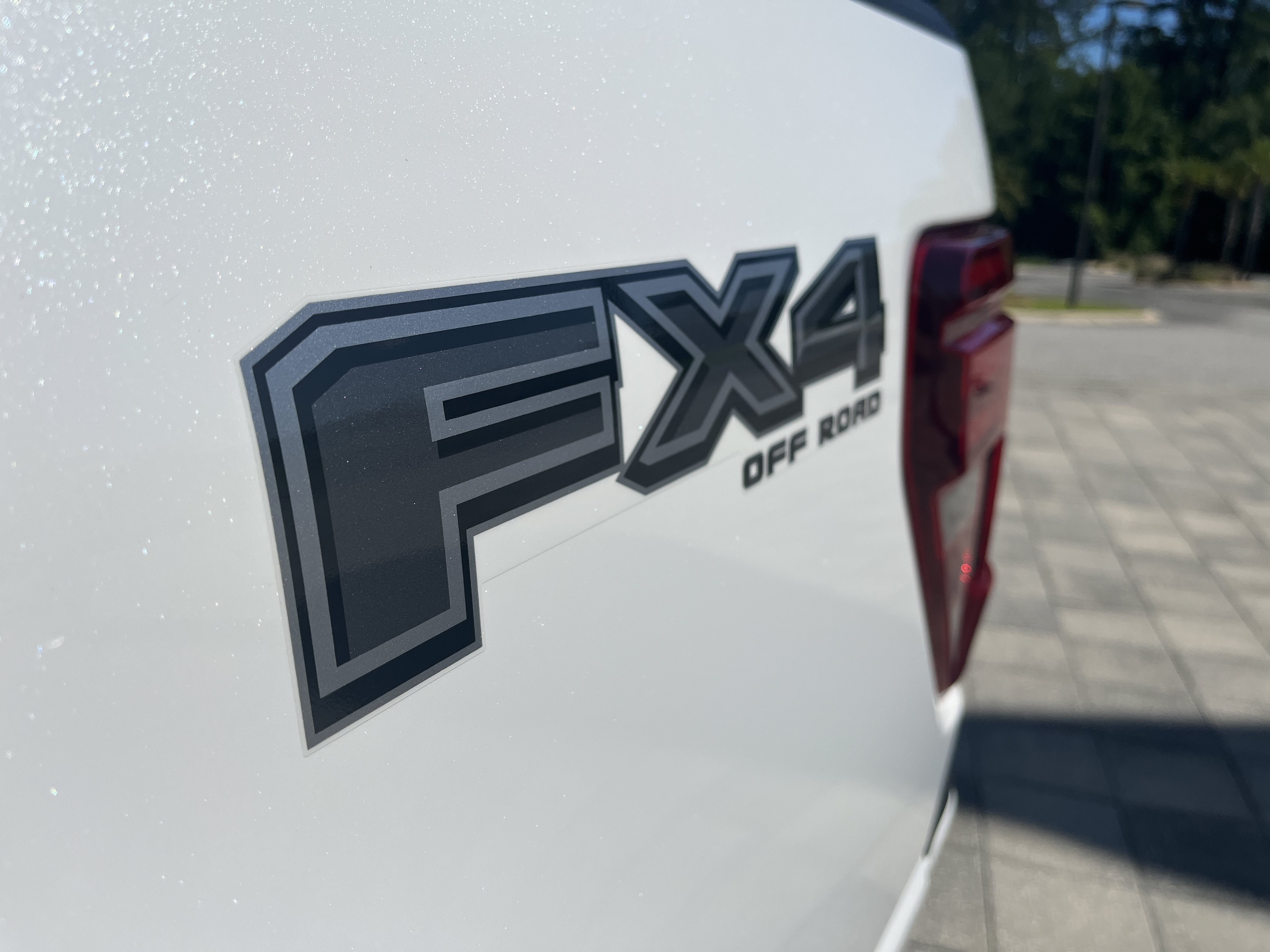 New 2026 Star White Metallic Tri-Coat Ford Lariat® image 11