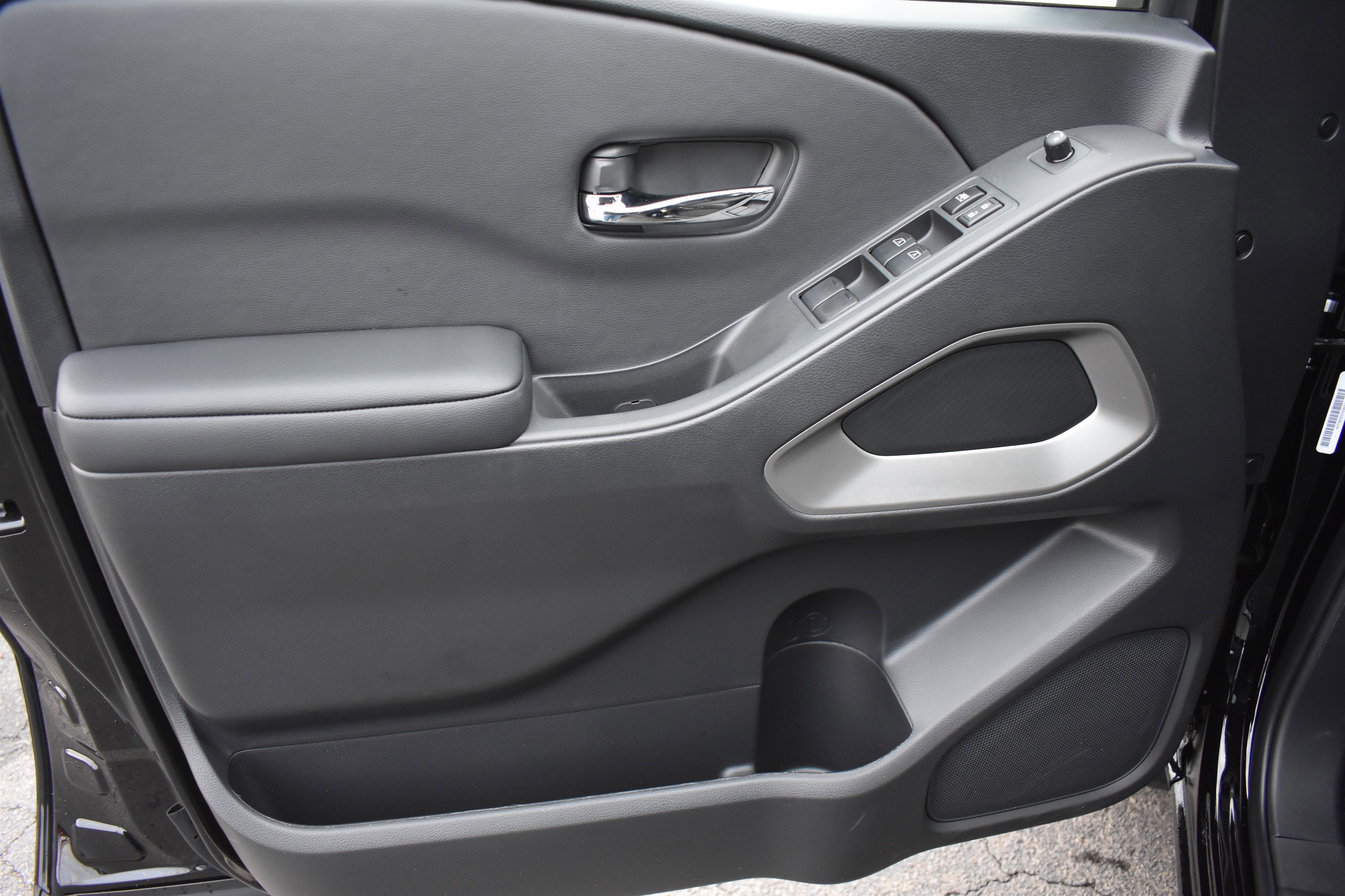 2026 Nissan Frontier SV - Photo 12