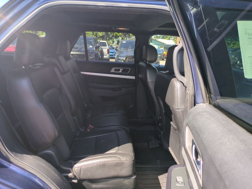 Used 2017 Blue Ford XLT image 15