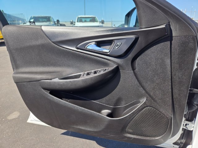 Used 2024 White Chevrolet LT image 13