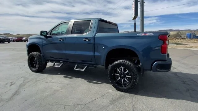 Used 2024 Lakeshore Blue Metallic Chevrolet Custom image 6