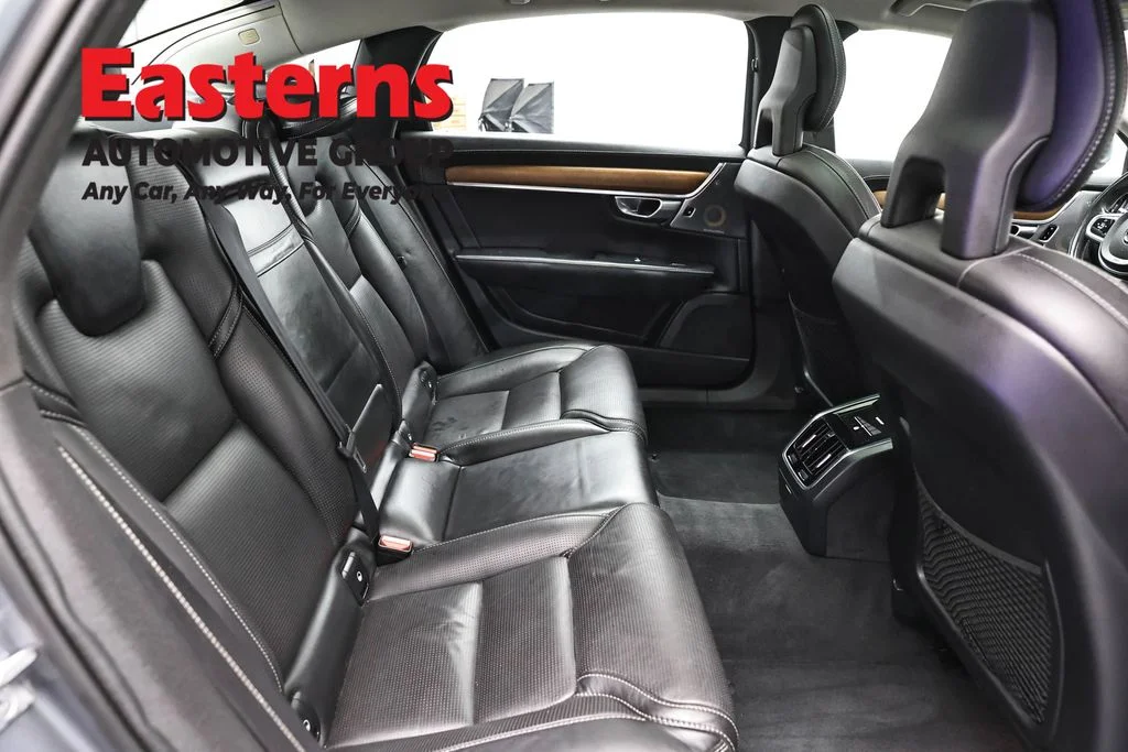 Used 2018 Gray Volvo T6 Inscription image 24