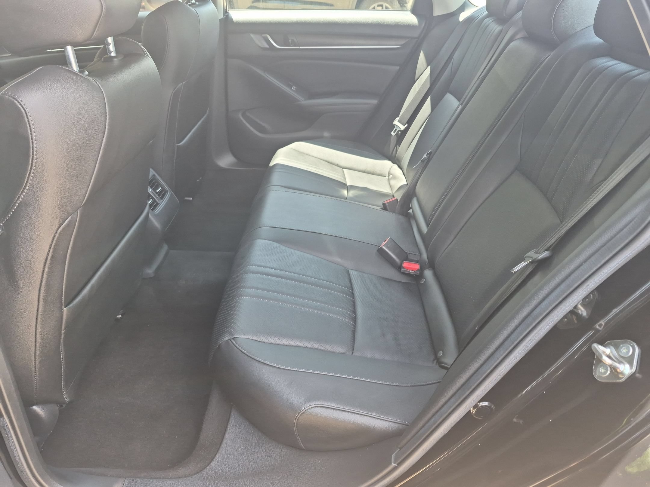 2019 Honda Accord EX-L - Photo 24