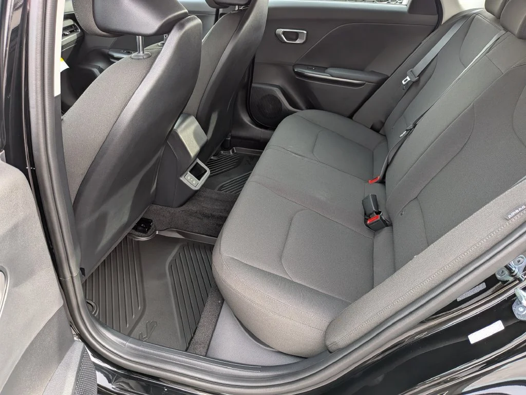 New 2027 Aurora Black Kia LXS image 46