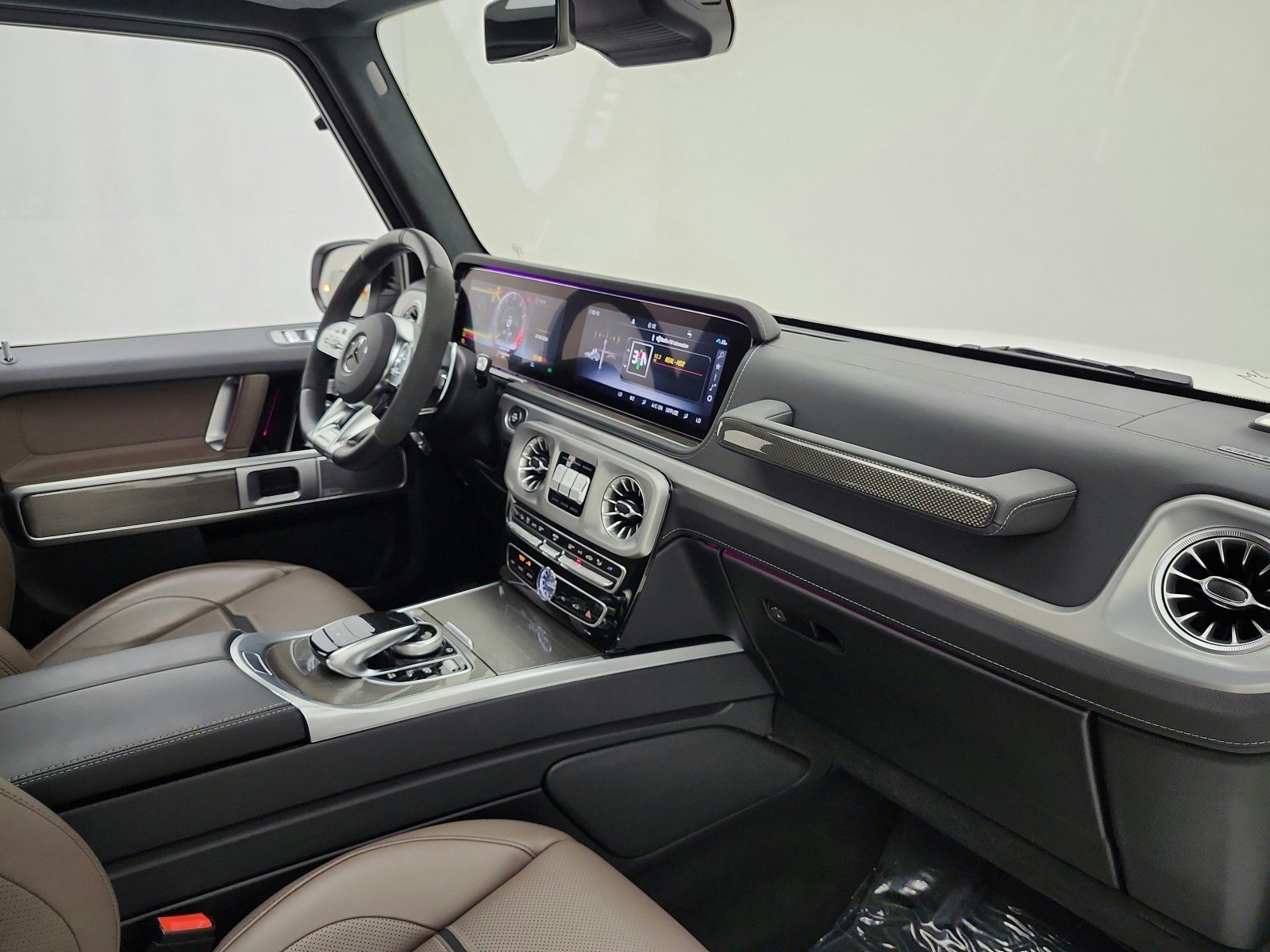 Certified Used 2024 Polar White Mercedes-Benz AMG® G 63 4MATIC SUV image 30