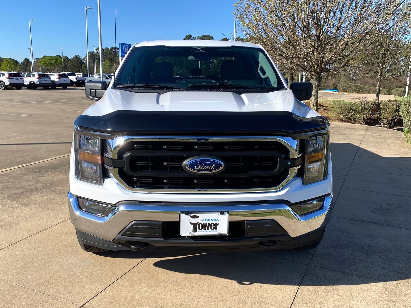 Used 2023 Oxford White Ford XLT image 2