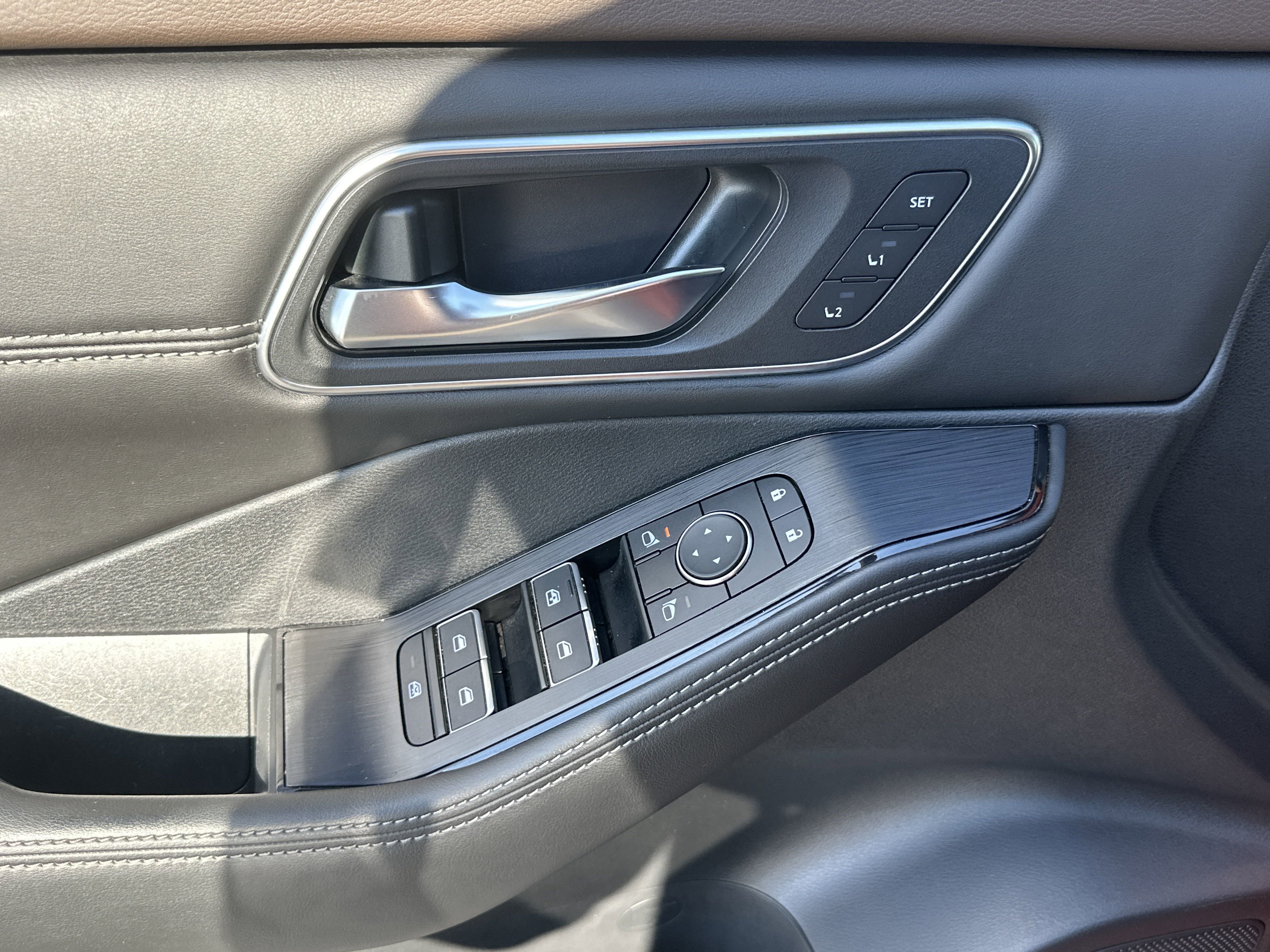 2023 Nissan Rogue Platinum - Photo 12