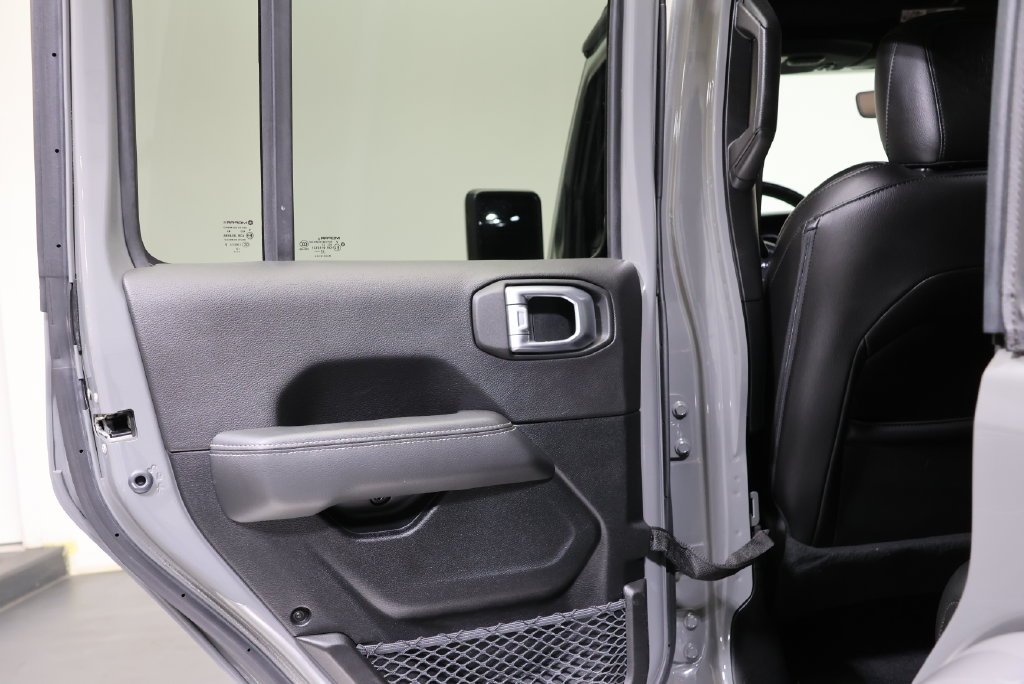 2023 Jeep Wrangler 4-Door Sahara - Photo 30