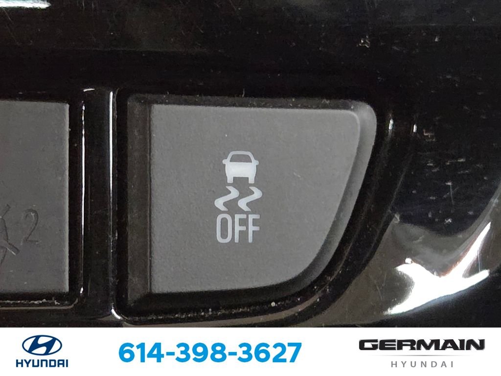 Used 2018 White Buick Preferred image 30