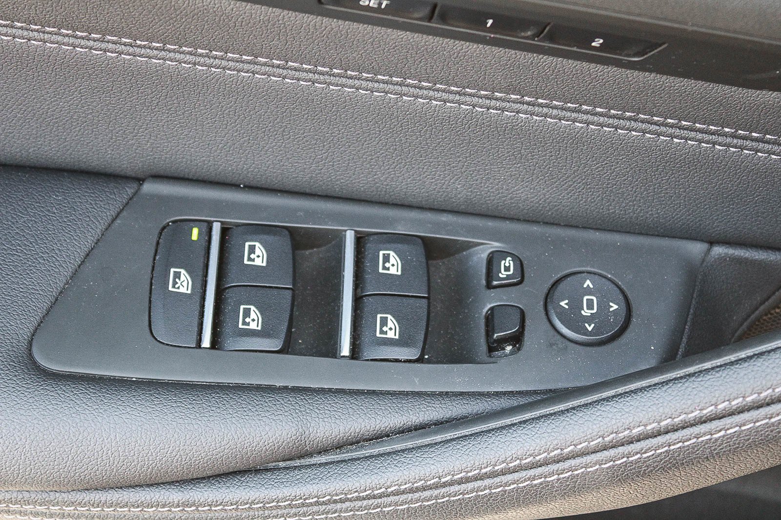 Used 2023 Jet Black BMW 530i image 21