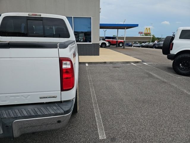Used 2016 White Ford Lariat image 8