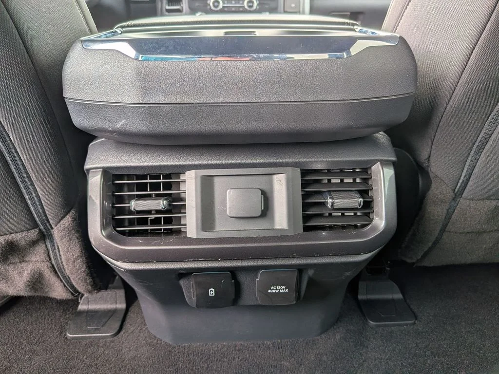 Used 2023 Silver Ford XLT image 35