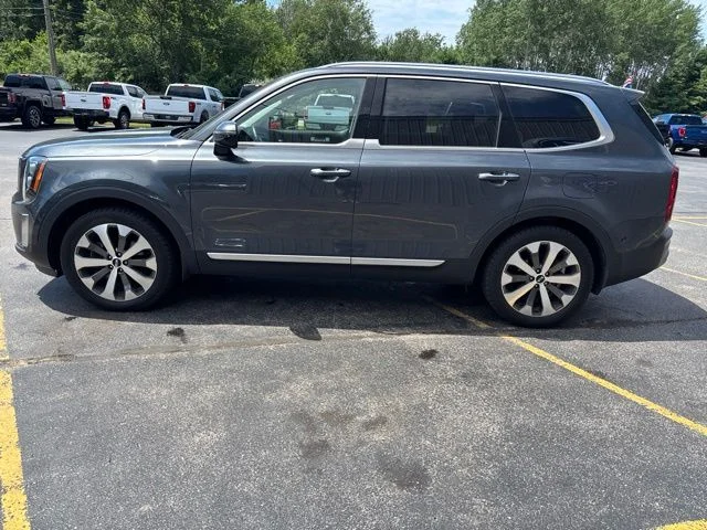 Used 2021 Gray Kia SX image 4
