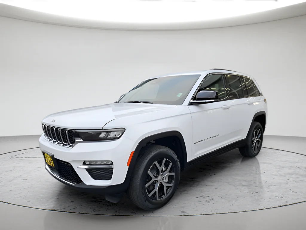 New 2025 Bright White Clear-Coat Exterior Paint Jeep Limited image 7