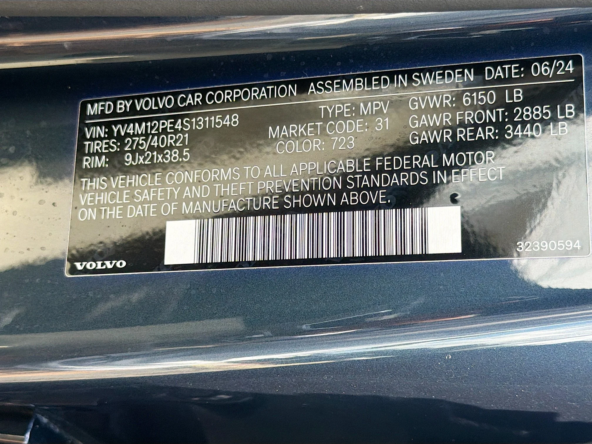 Used 2025 Denim Blue Metallic Volvo Plus image 43