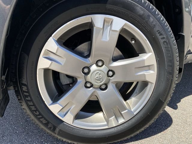 Used 2010 Gray Toyota Sport image 10