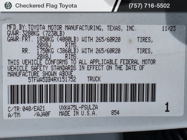 Used 2024 Ice Cap Toyota Limited image 27