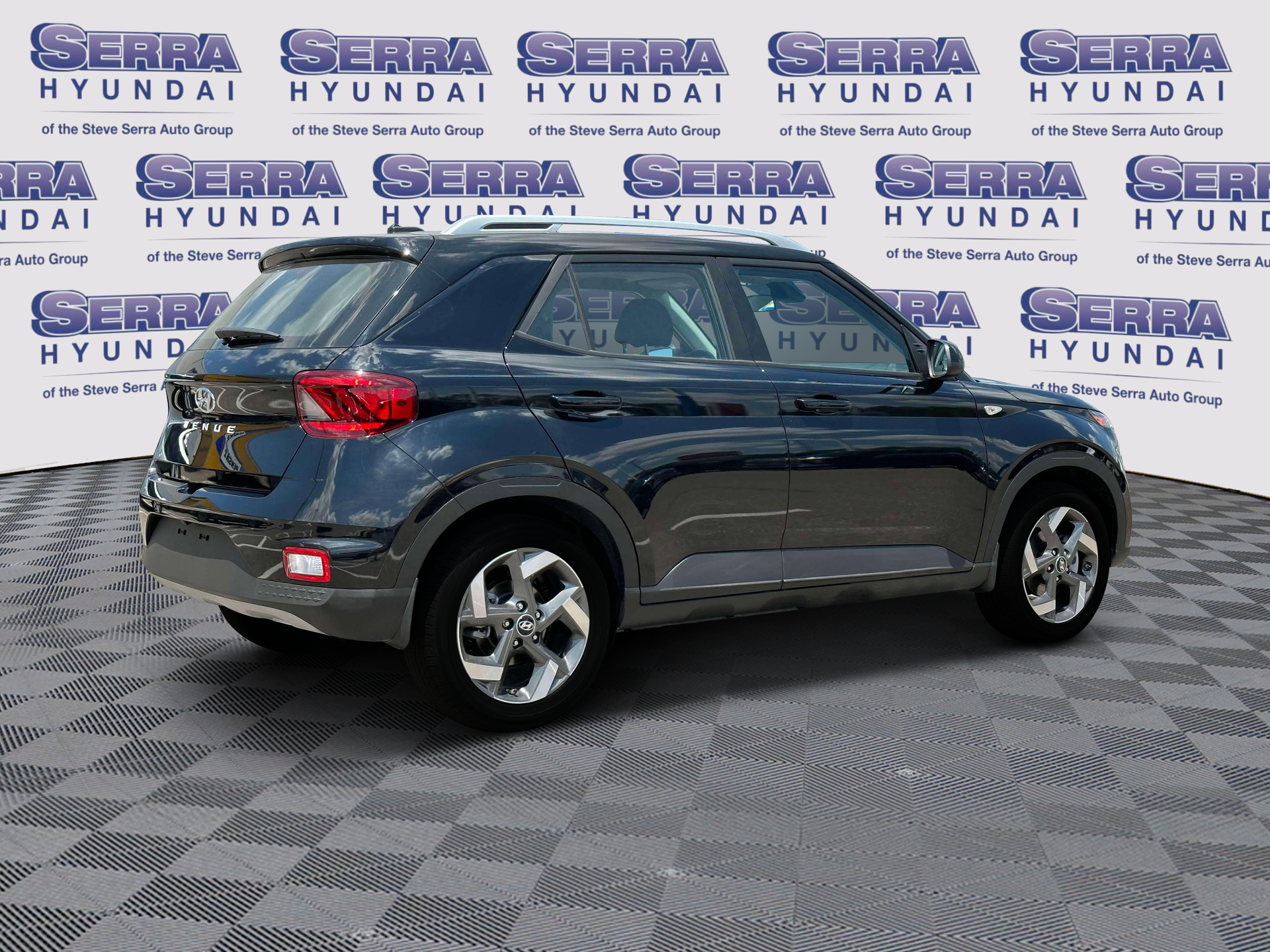 2025 Hyundai Venue SEL - Photo 25