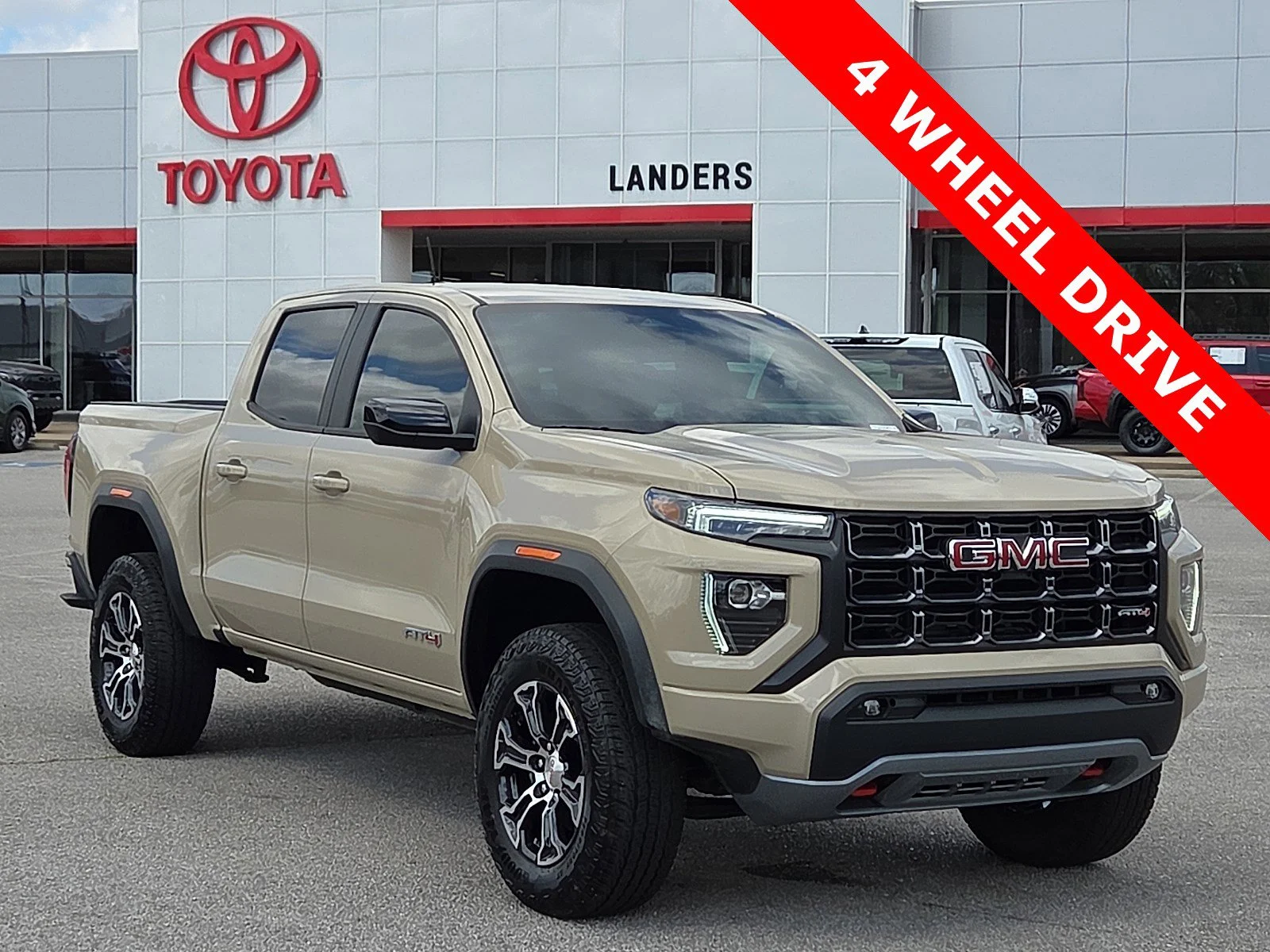 2024 GMC Canyon 4WD AT4 Crew Cab Short Box's photo