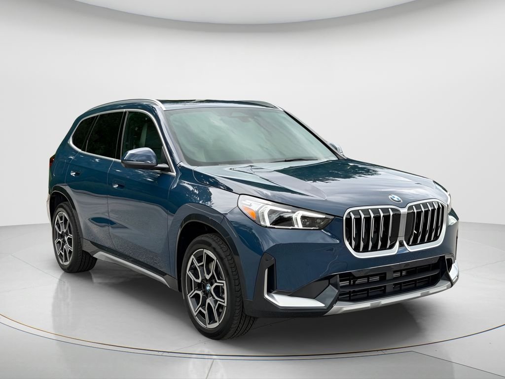 Used 2026 Night Dusk Blue Metallic BMW xDrive28i image 3