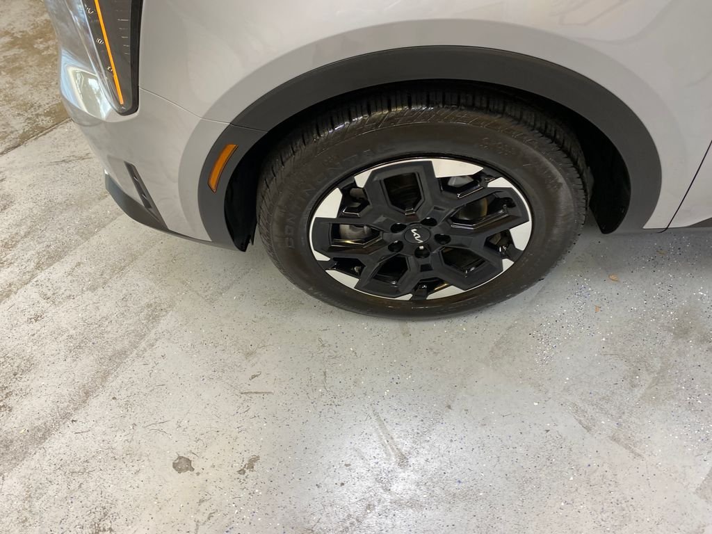 Used 2025 Gray Kia S image 11
