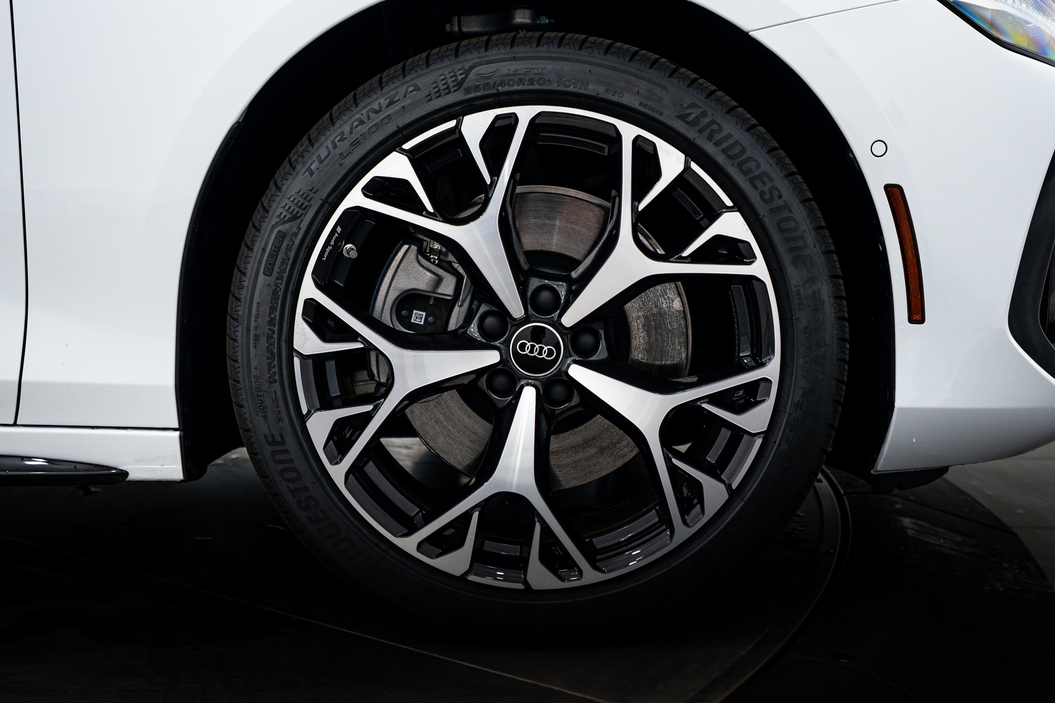 New 2026 Glacier White Audi Premium Plus image 21