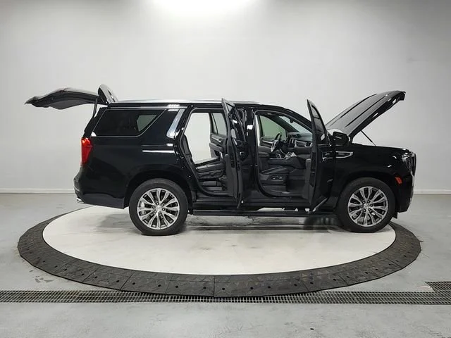 Used 2021 Onyx Black GMC Denali image 16
