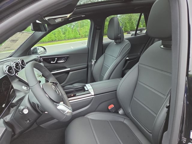 New 2026 Black Mercedes-Benz GLC300 image 24