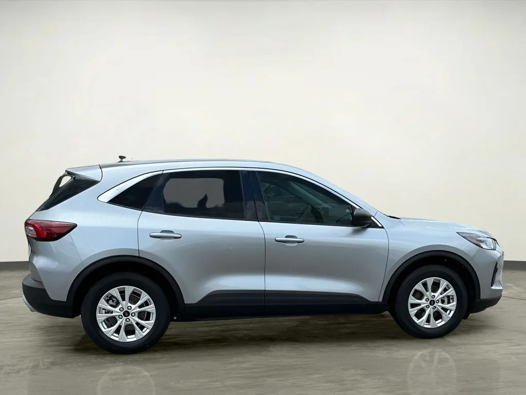 Used 2024 Silver Ford Active image 7