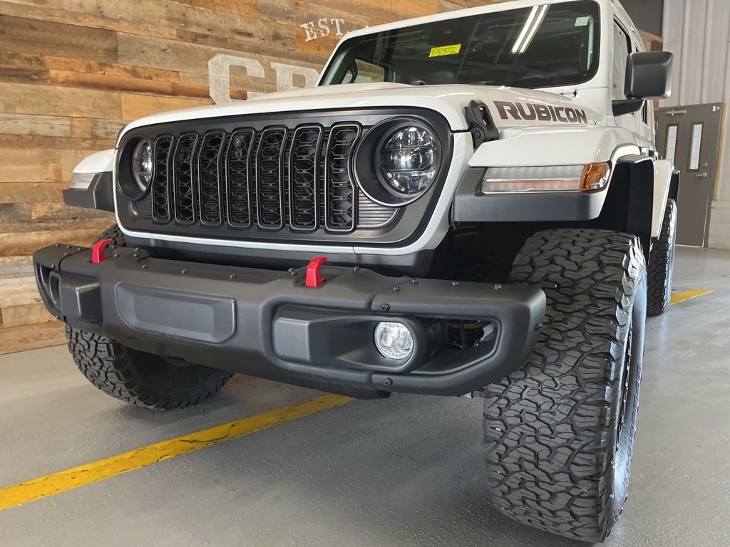 Used 2025 Bright White Clearcoat Jeep Rubicon X image 9