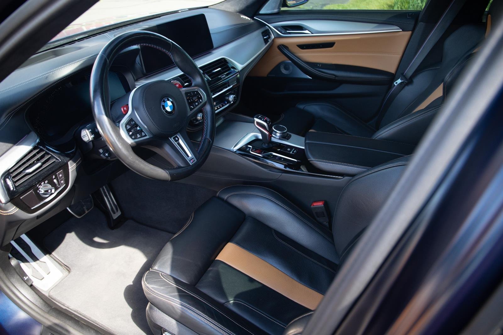 Used 2023 BLUE BMW  image 12