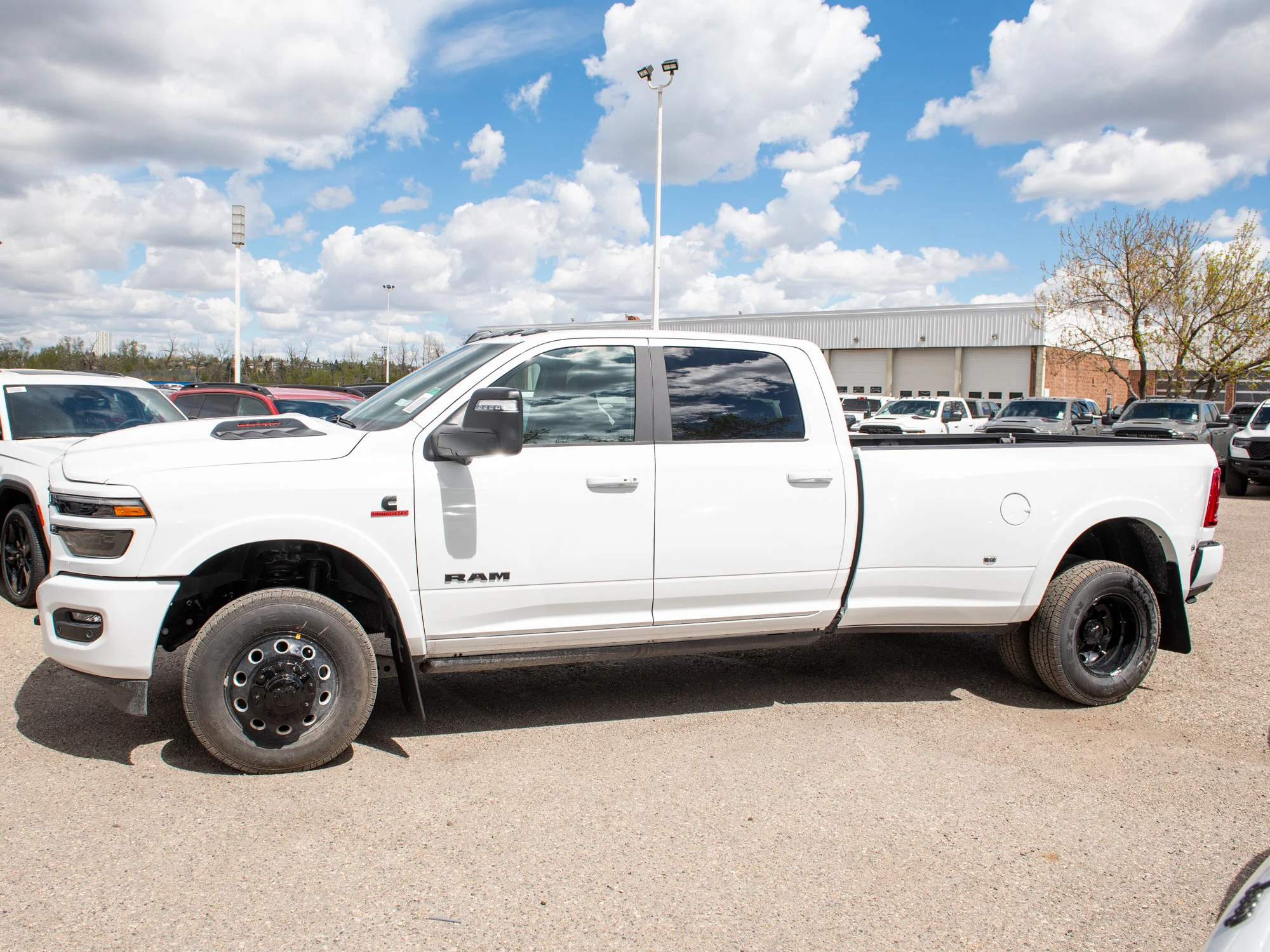 New 2026 White RAM Limited* image 2
