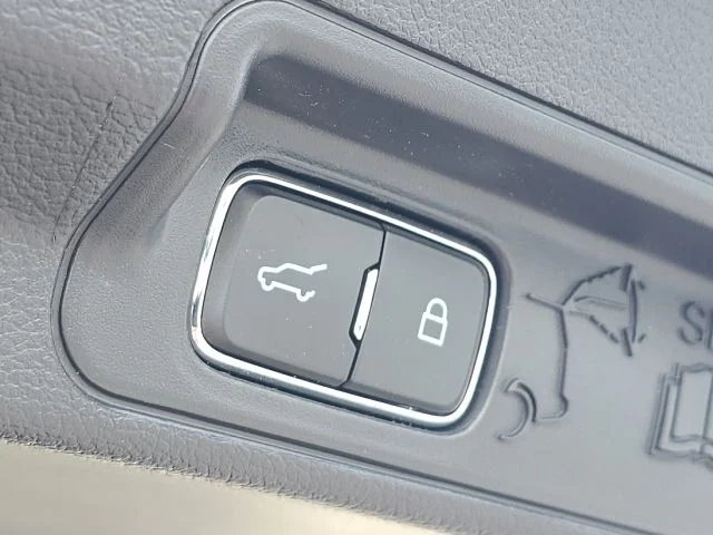 Used 2025 Gray Ford Active image 10