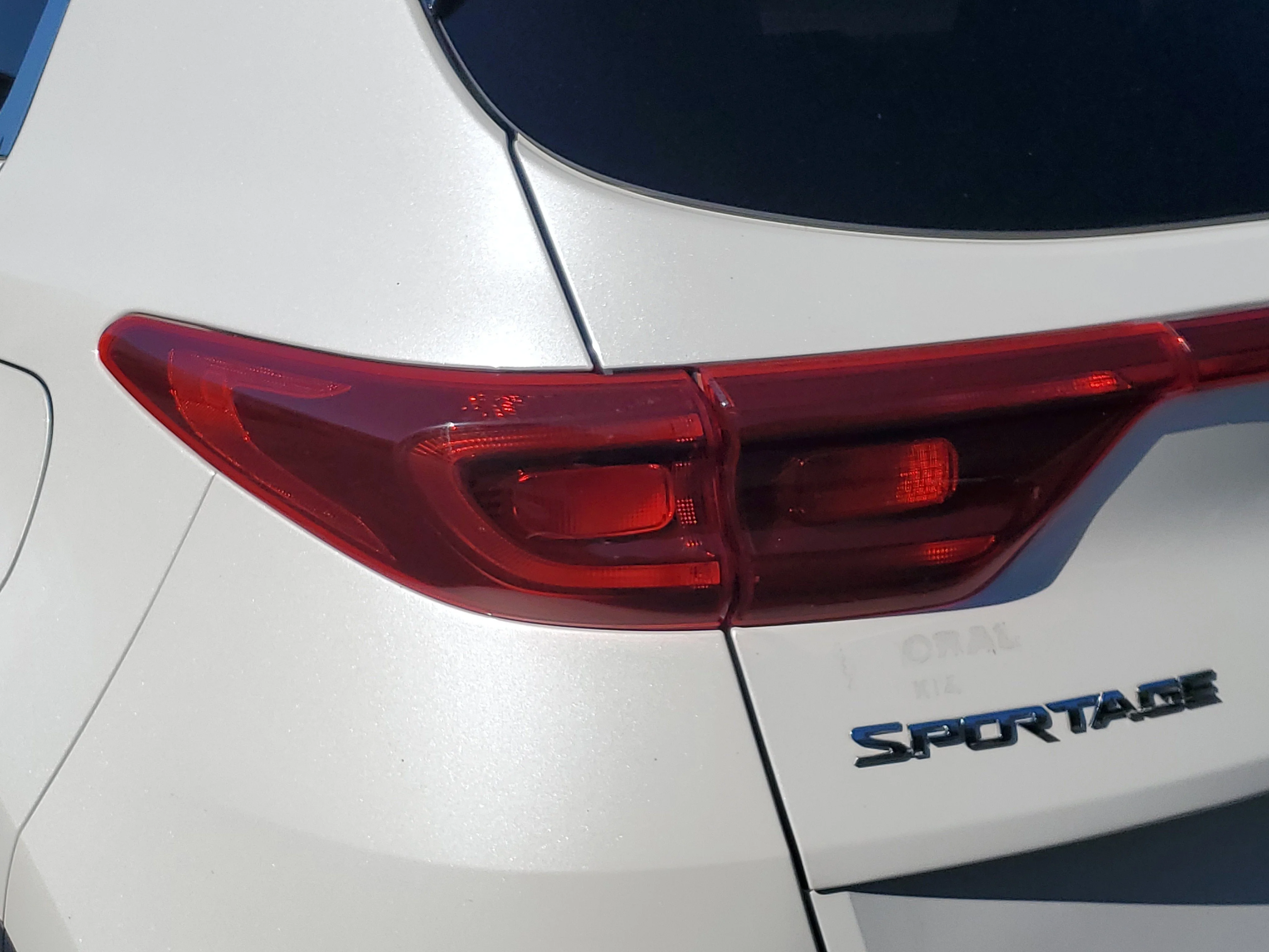 Used 2020 Snow White Pearl Kia EX image 8