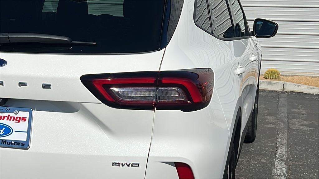 2025 Ford Escape ST-Line Select - Photo 9
