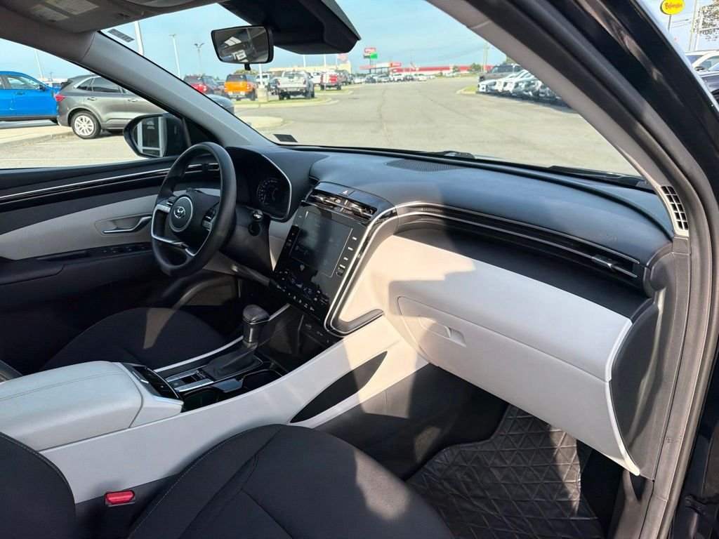 Used 2024 Black Pearl Hyundai SEL image 22