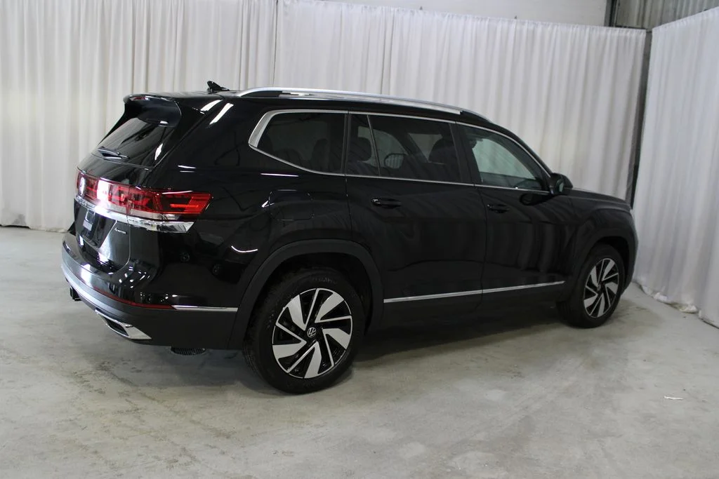 New 2026 Black Volkswagen SEL image 34
